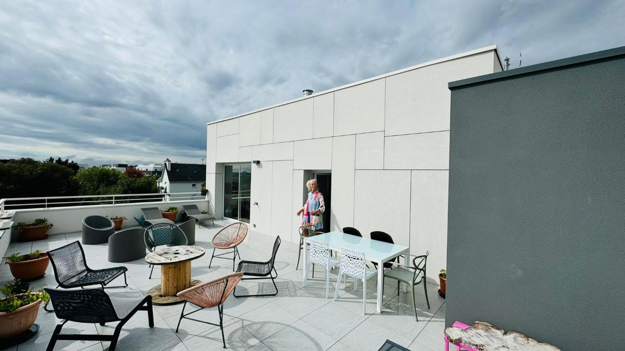 Appartement Gare Roof Standing Traversant 4 *