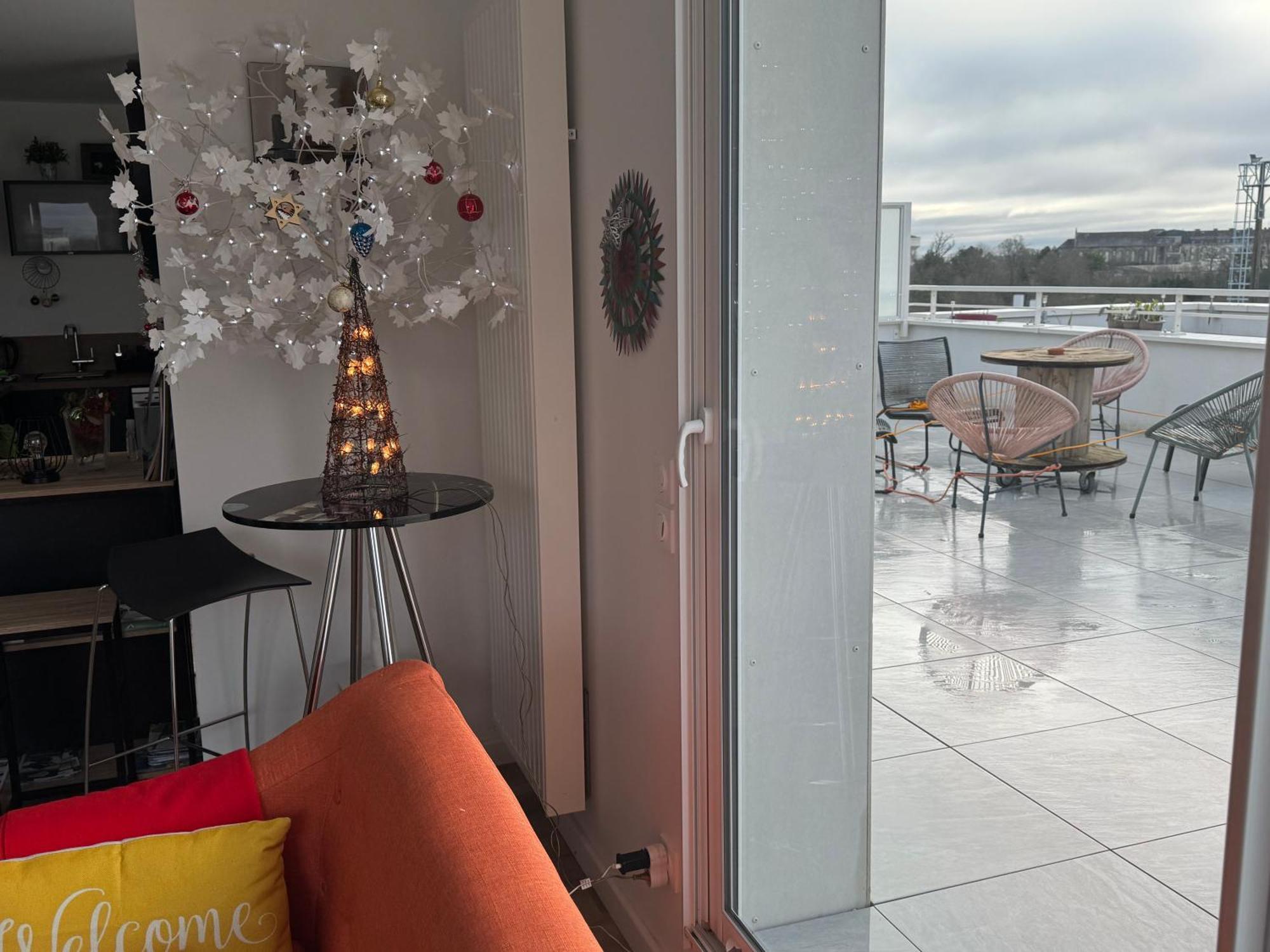 Gare Roof Standing Traversant 4 * Vannes